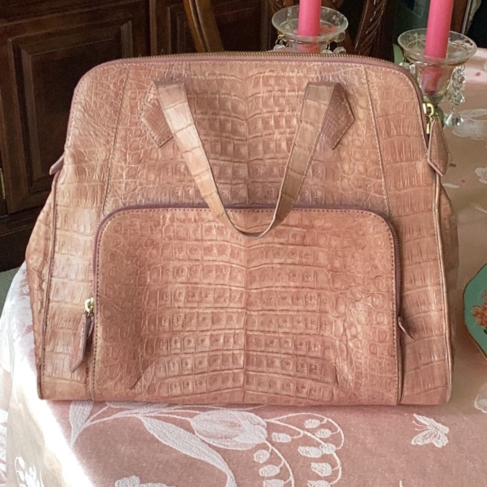 Elegant pinkCrocodileWomen's Bag Good Condition moderate discoloration